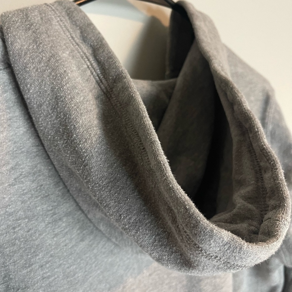Fox Gray V-Neck Hoodie Sweater Soft Knit Casual Y2K size Large - Picture 10 of 12